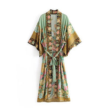 Load image into Gallery viewer, Queens Robe Beach Kimono
